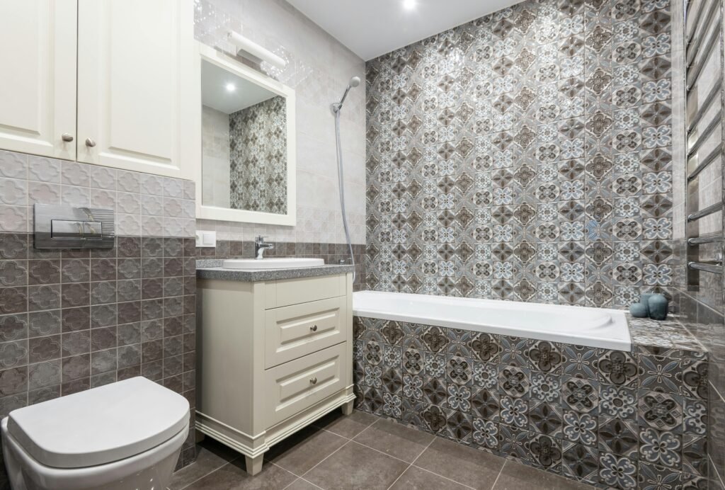 SMALL BATHROOM RENOVATIONS