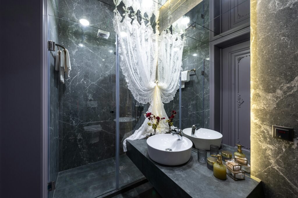 BEST LUXURY BATHROOM MIRRORS